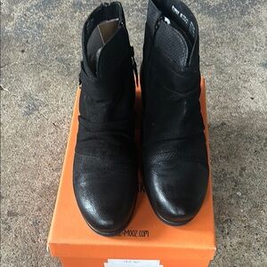 As98 Black Women's Boots